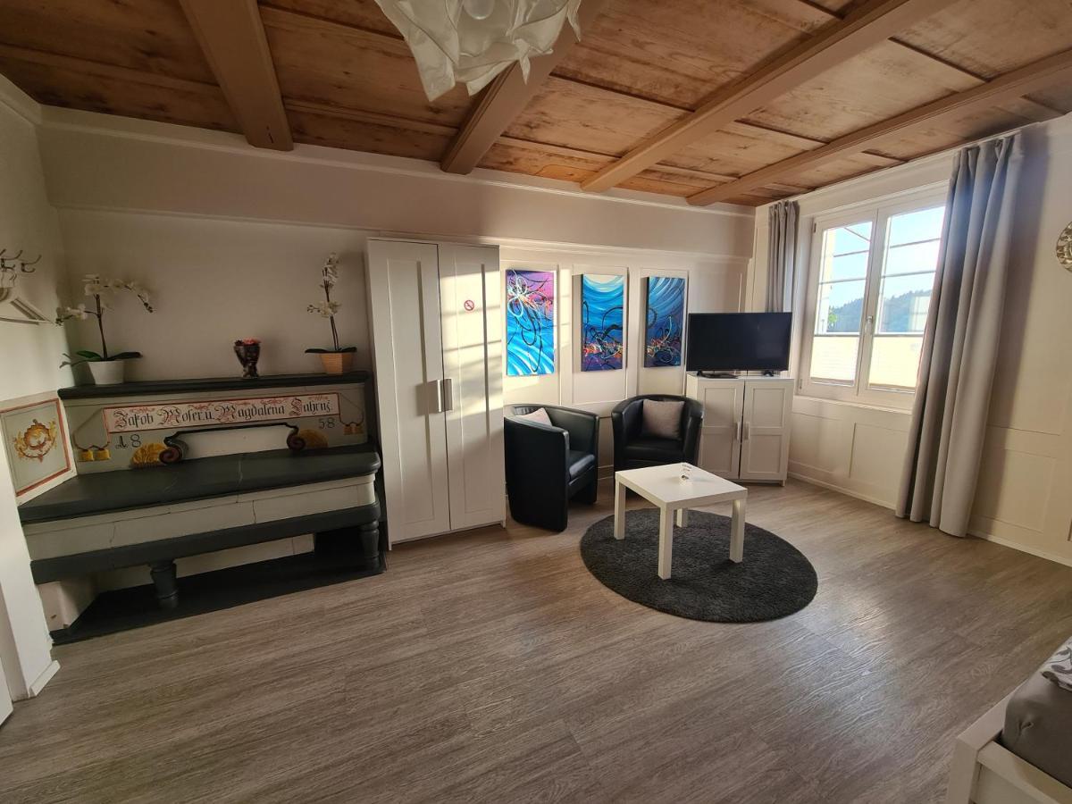 Von May Rooms Herbligen Экстерьер фото